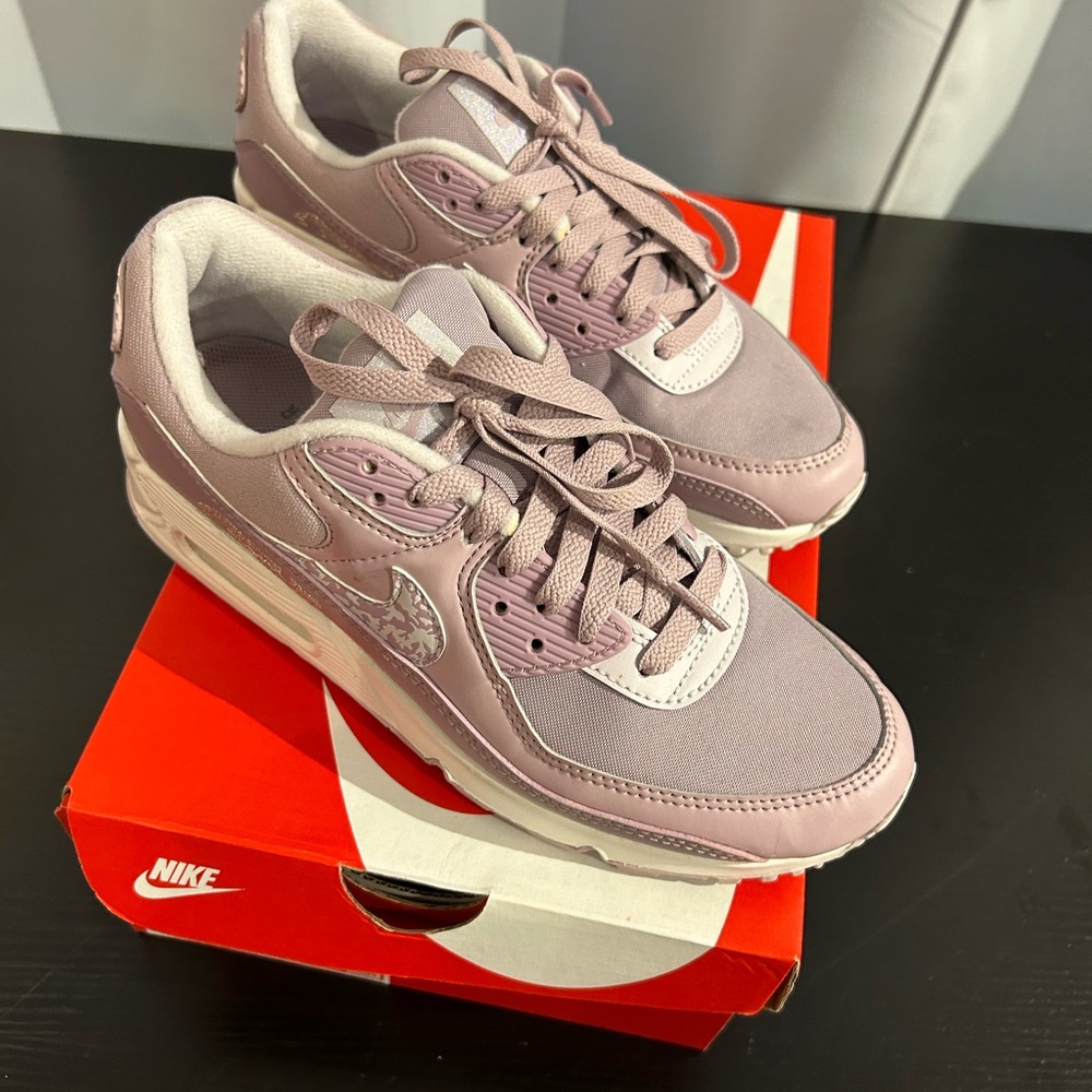 Women’s Air Max 90